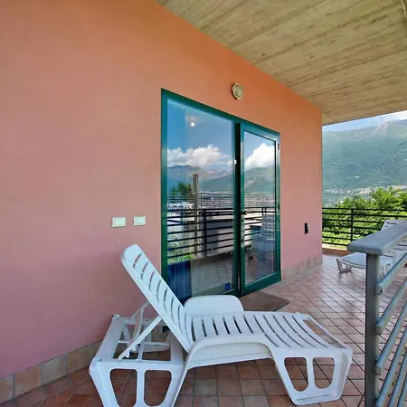 Studio Lake Como